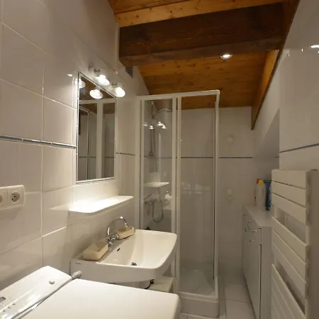 Apartman 4 Pieces Pour 7 Personnes Au Calme Avec Balcon Sud - - Fr-1-241-218